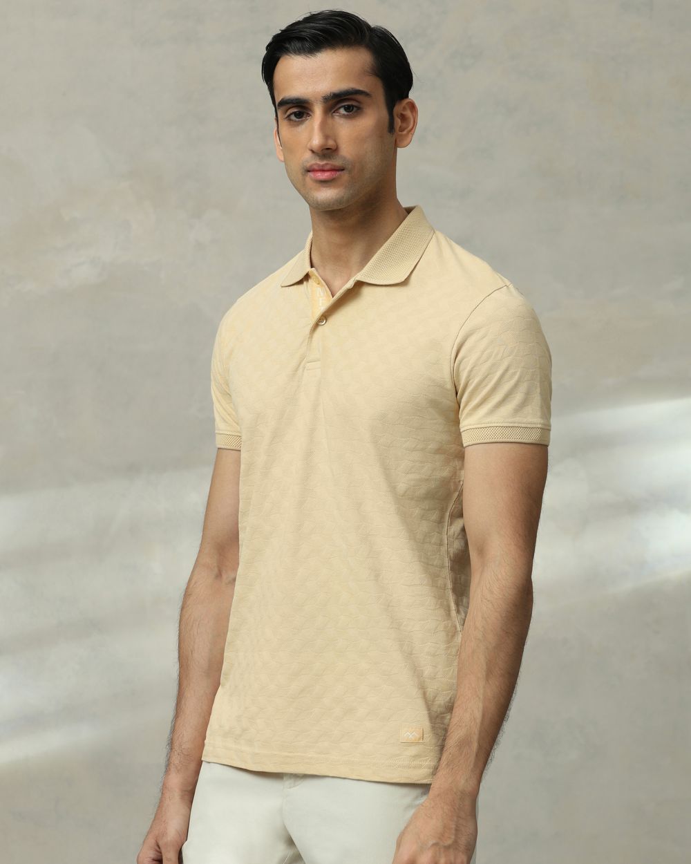 Beige Textured Plain Slim Fit T-Shirt