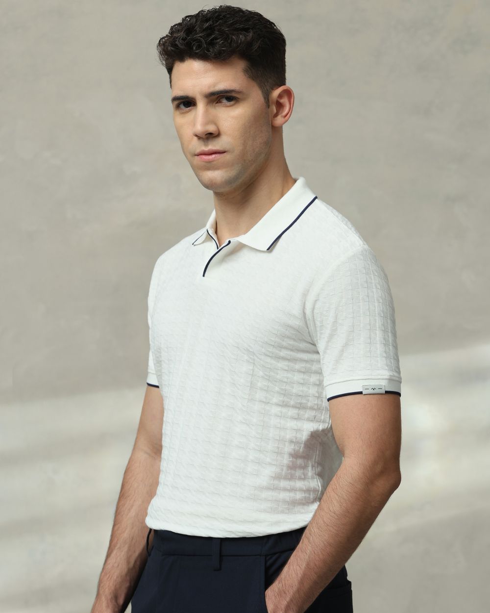 White Textured Plain Slim Fit T-Shirt