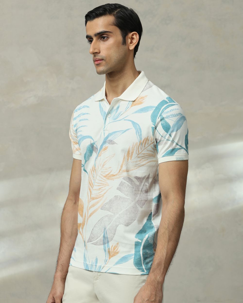 Off White Leaf Print Slim Fit T-Shirt
