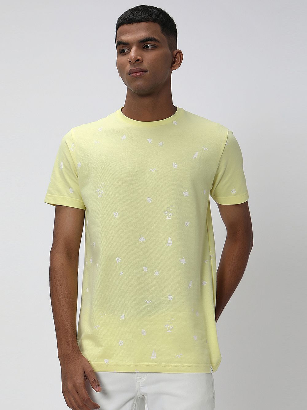 Light Yellow & White Leaf Print T-Shirt