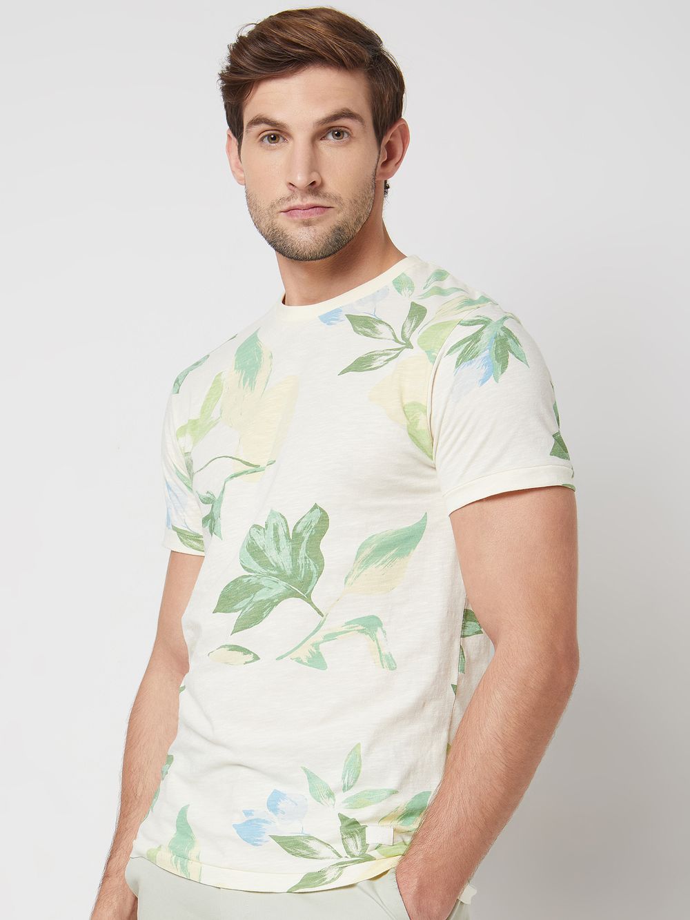 Off White Floral Print Slim Fit Casual T-Shirt