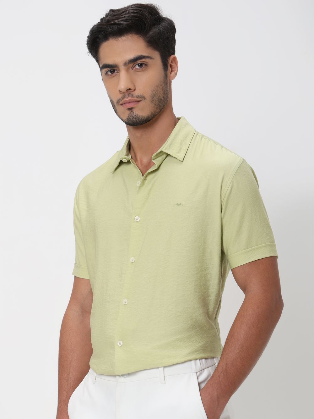 Light Green Textured Viscose Blend Plain Slim Fit Casual Shirt