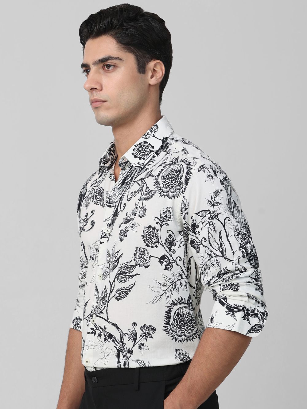 White Leaf Print Slim Fit Casual Shirt