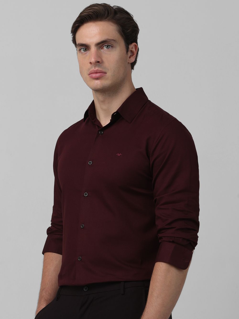 Maroon Textured Plain Slim Fit Casual Shirt