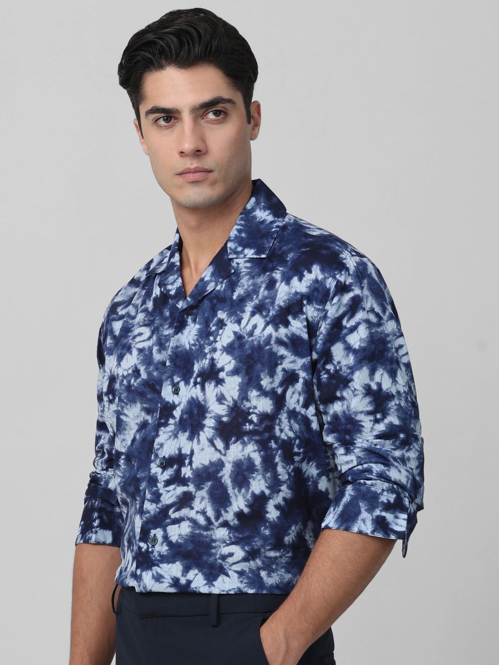 Navy Tie & Dieprint Casual Shirt