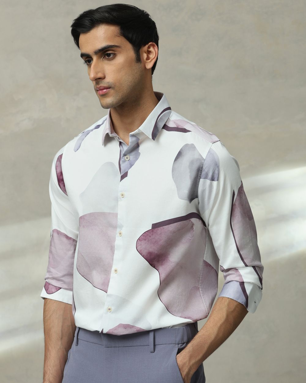 Lilac Abstract Print Slim Fit Casual Shirt