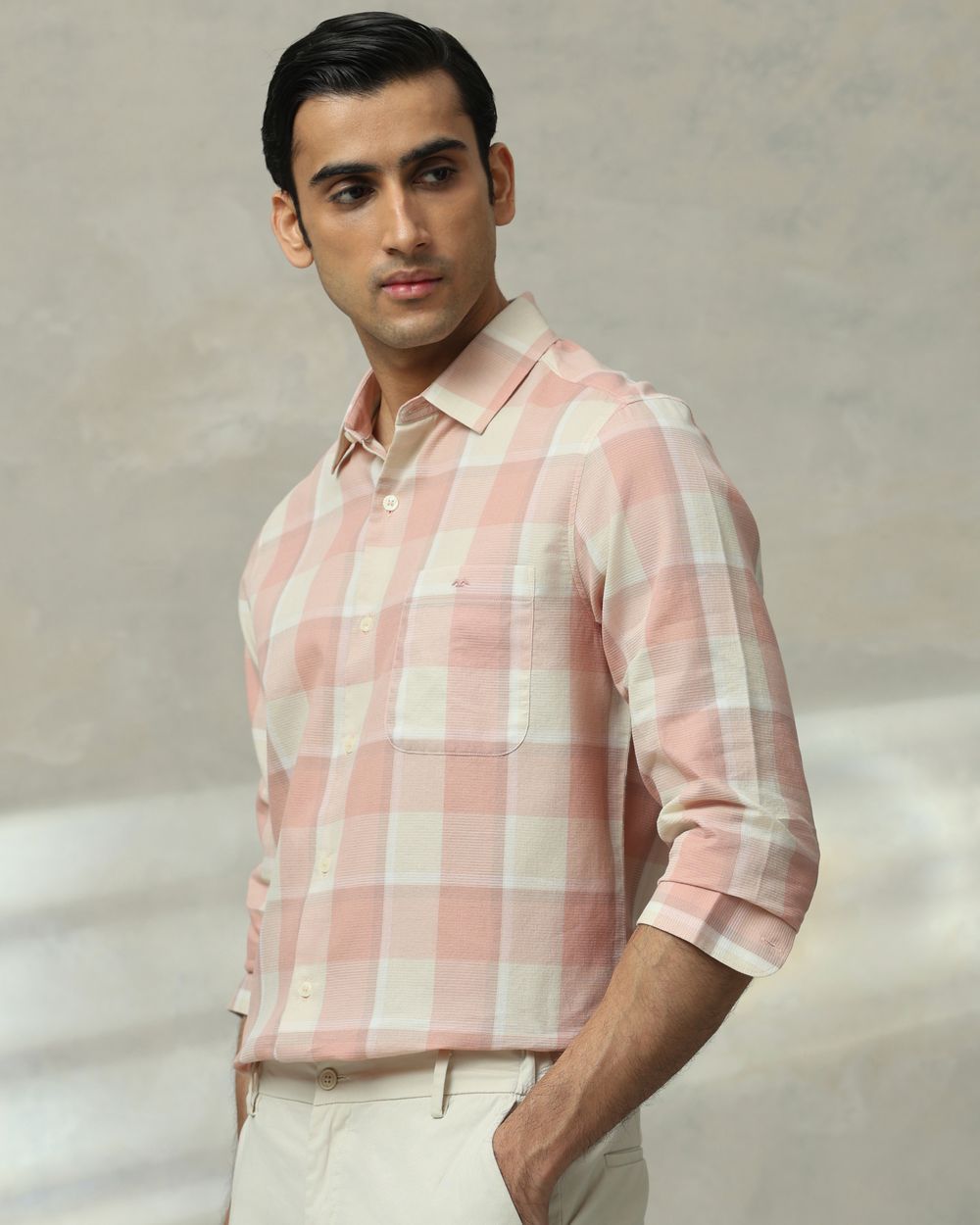 Pink Textured Check Slim Fit Casual Shirt
