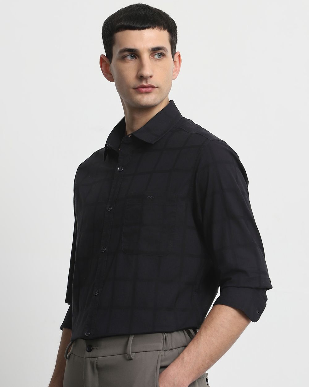 Black Textured Plain Slim Fit Casual Shirt