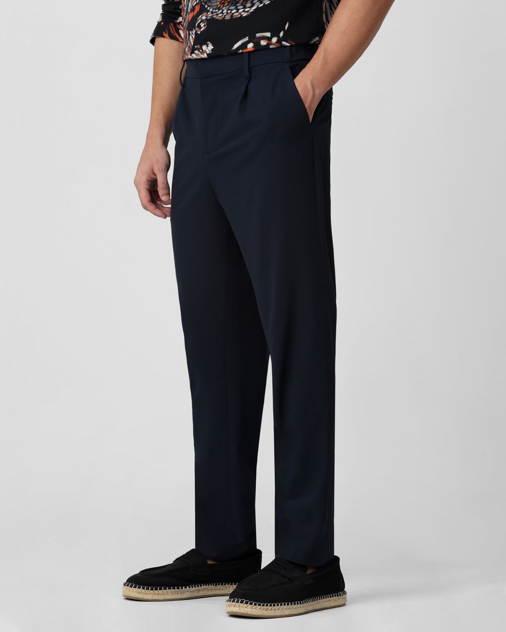 Navy Relaxed Tapered Fit Single Pleated Pants TROUSERS