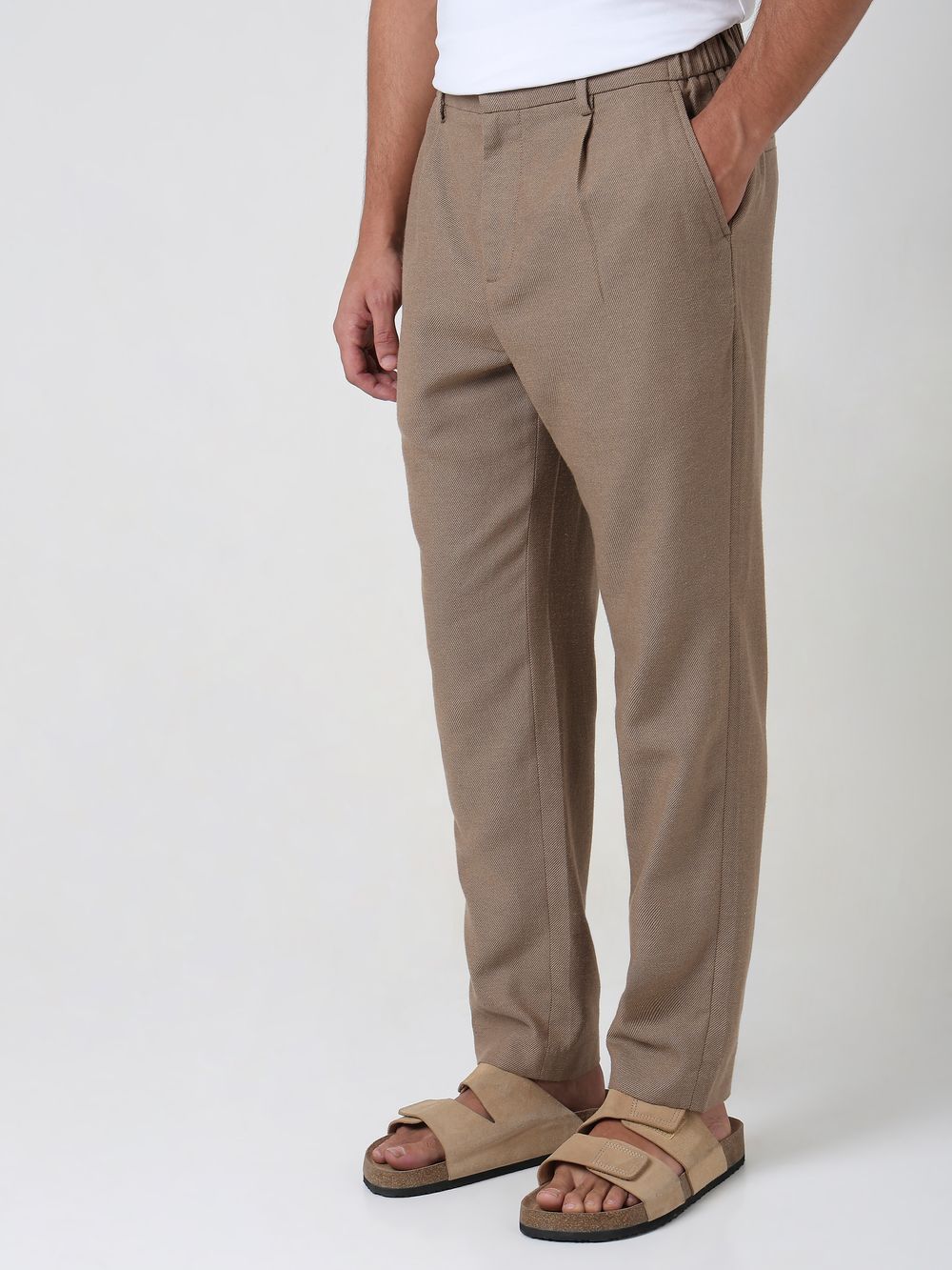 Brown Relaxed Tapered Fit Seersucker Single Pleat Trouser