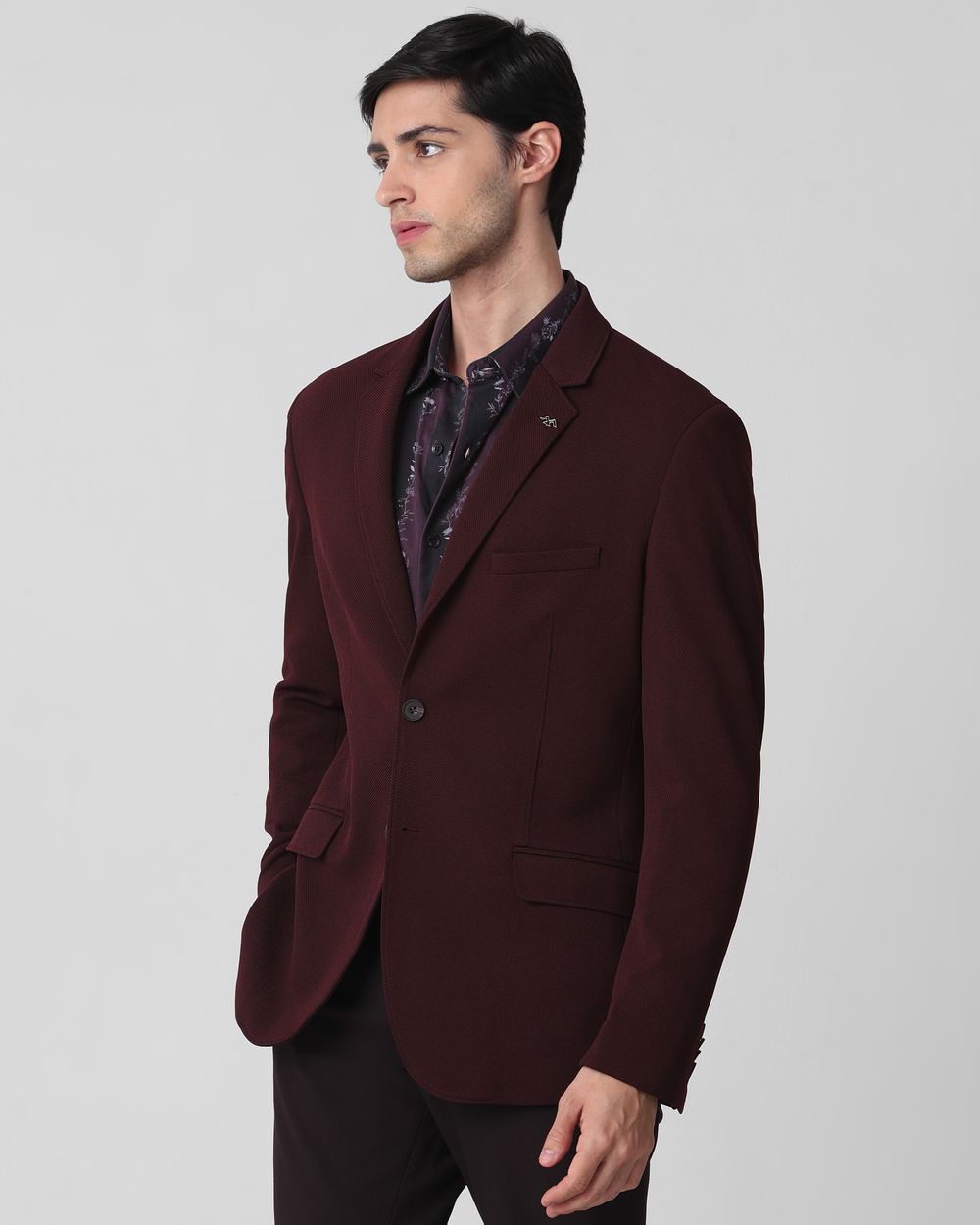 Maroon Textured Plain Slim Fit Blazer