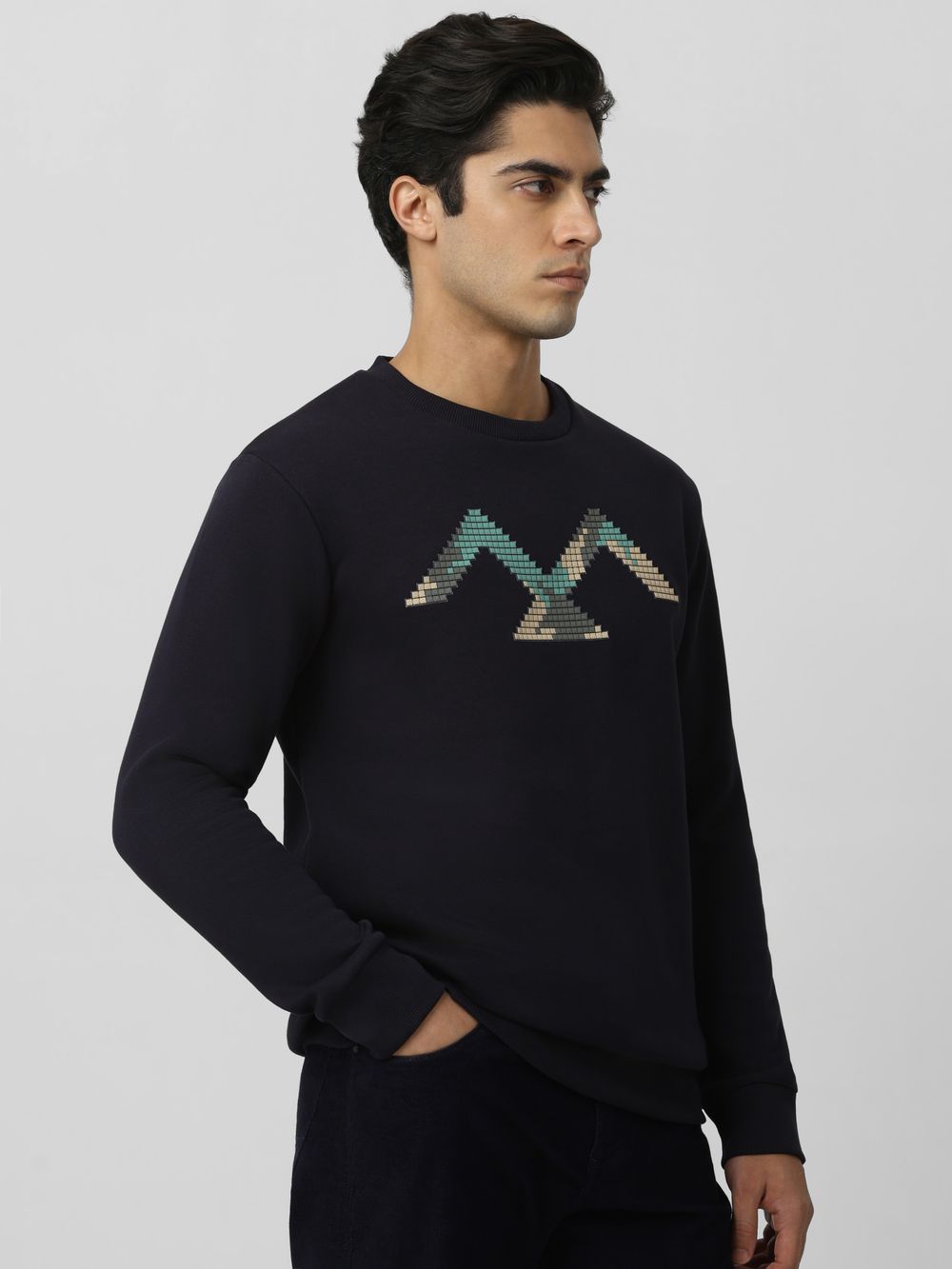 Graphic Print Chest Slim Fit Sweatshirt