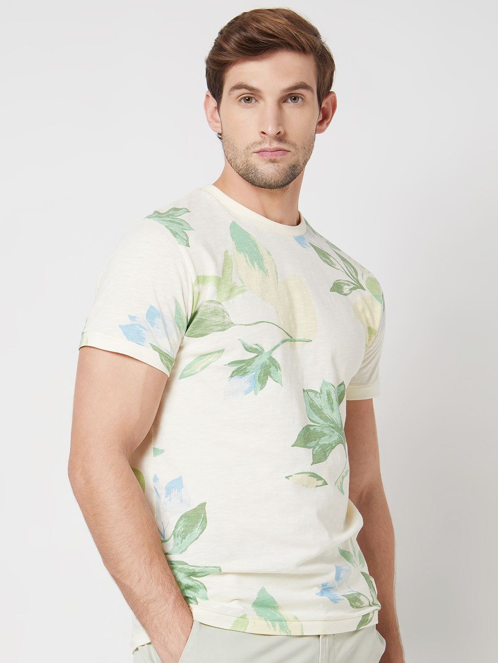 Off White Floral Print Slim Fit Casual T-Shirt