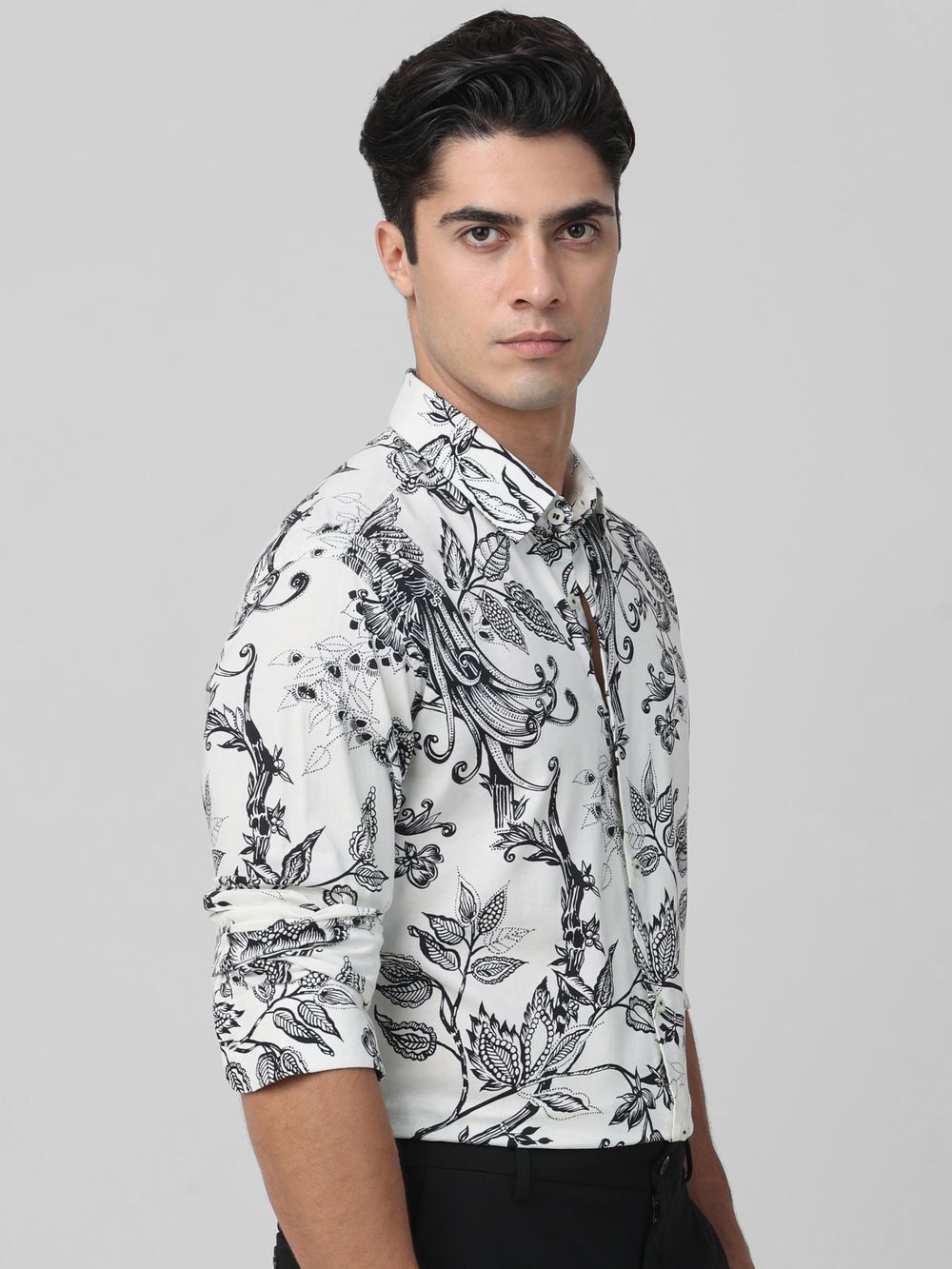 White Leaf Print Slim Fit Casual Shirt