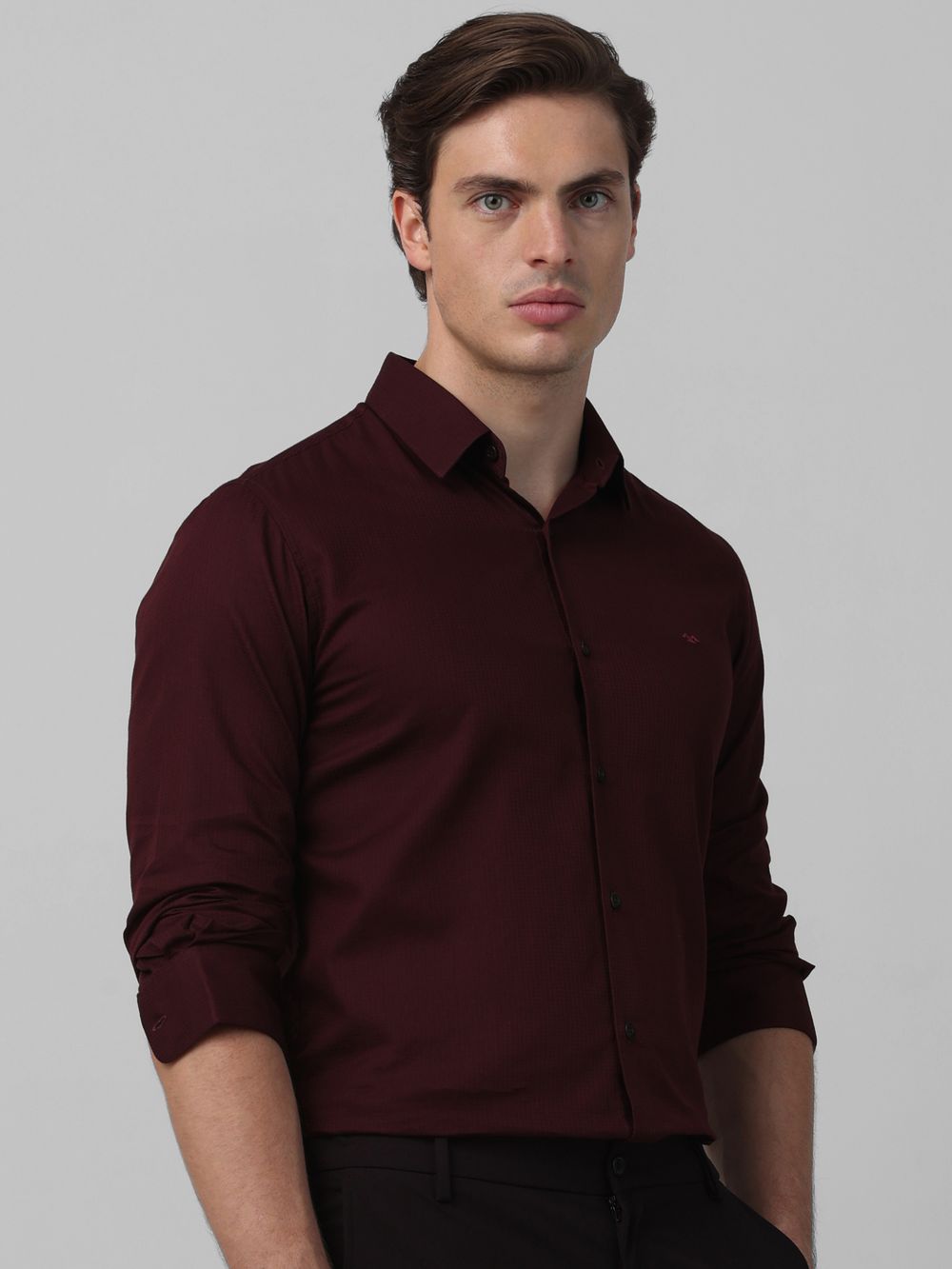 Maroon Textured Plain Slim Fit Casual Shirt