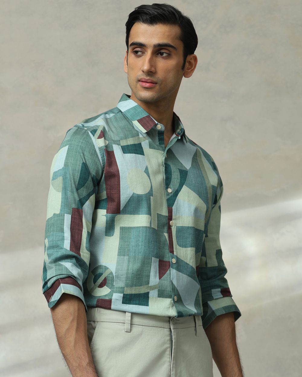 Green Abstract Print Slim Fit Casual Shirt