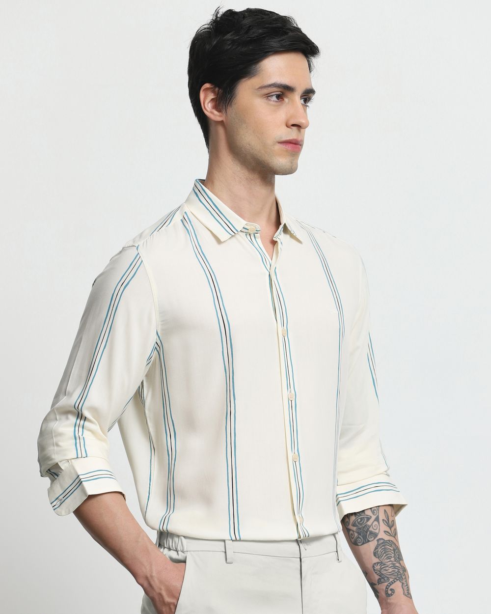 Off White Viscose Stripe Slim Fit Casual Shirt