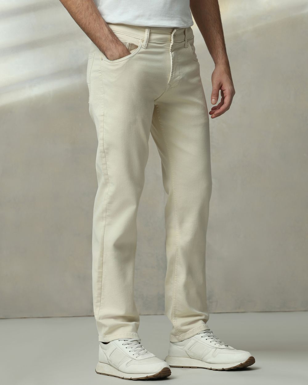 Off White Straight Fit Jeans
