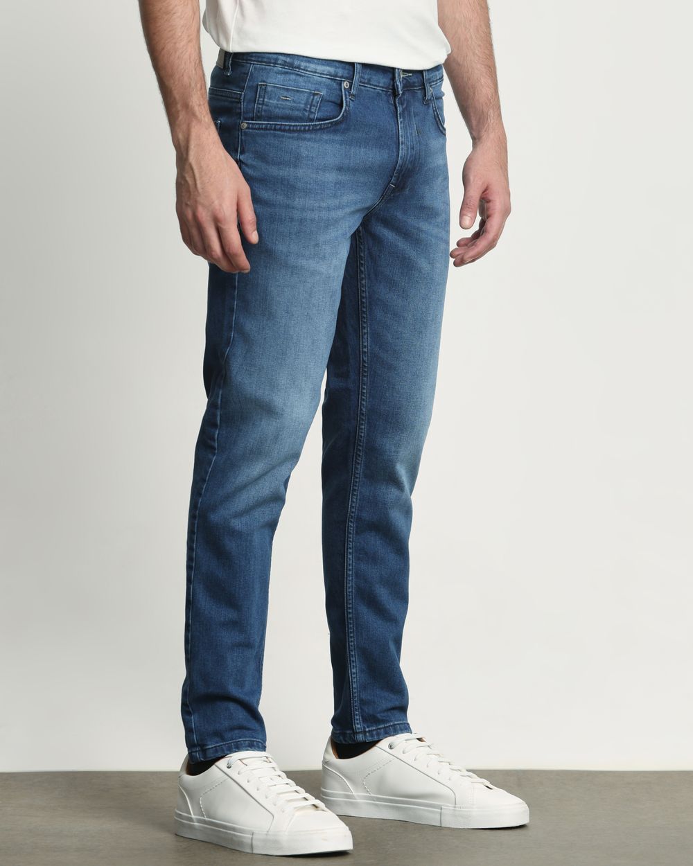 Mid Blue Ankle Length Jeans