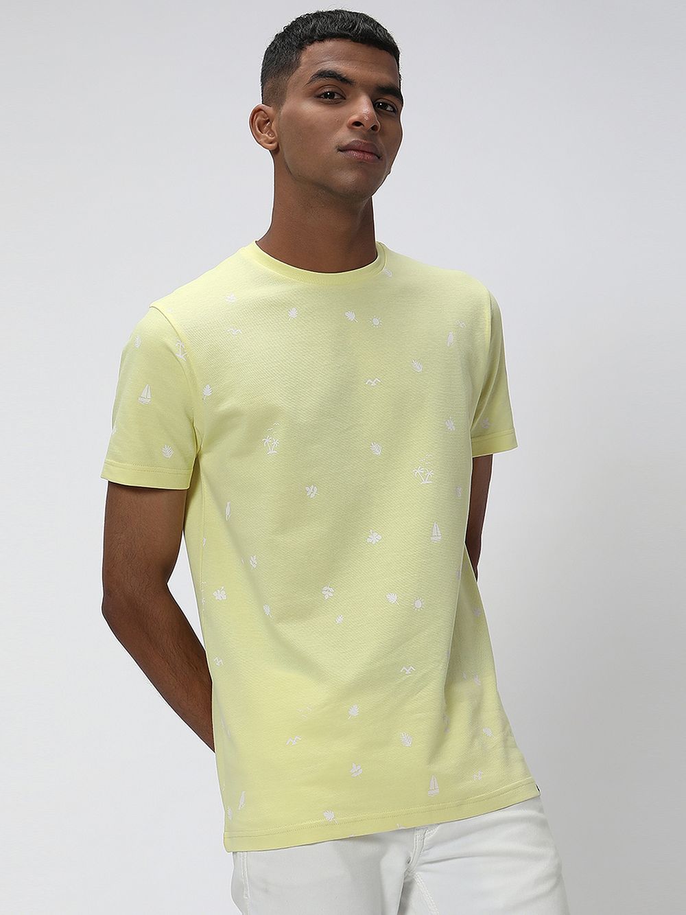 Light Yellow & White Leaf Print T-Shirt