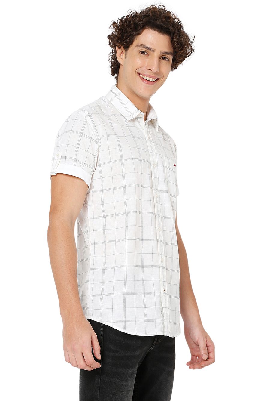 White & Black Cotton Linen Check Slim Fit Casual Shirt