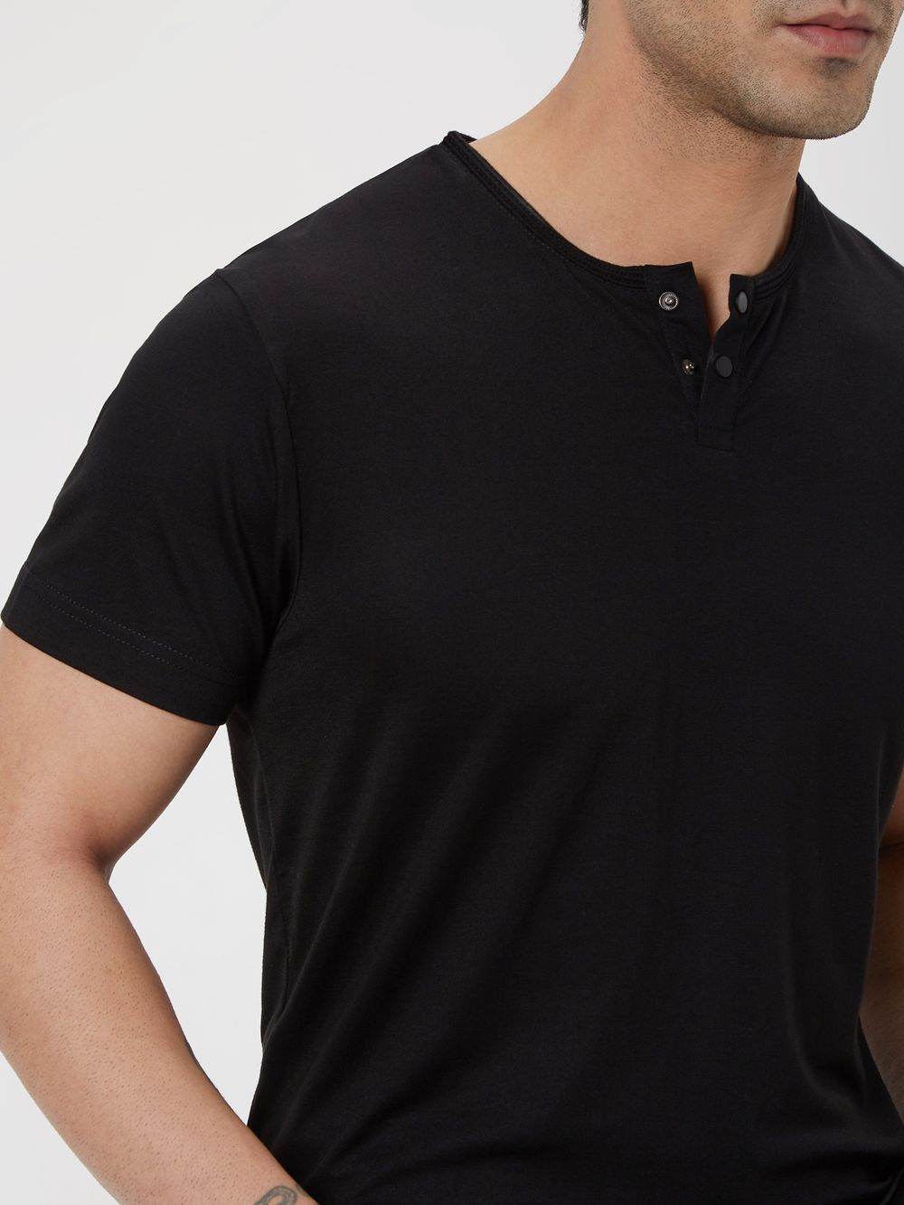 Black Snap Button Henley T-Shirt