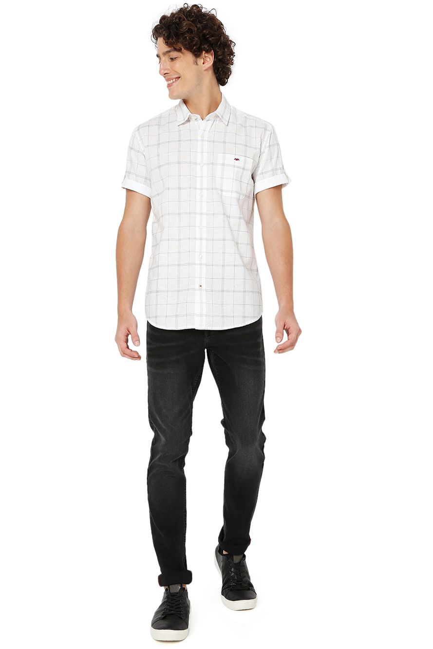 White & Black Cotton Linen Check Slim Fit Casual Shirt