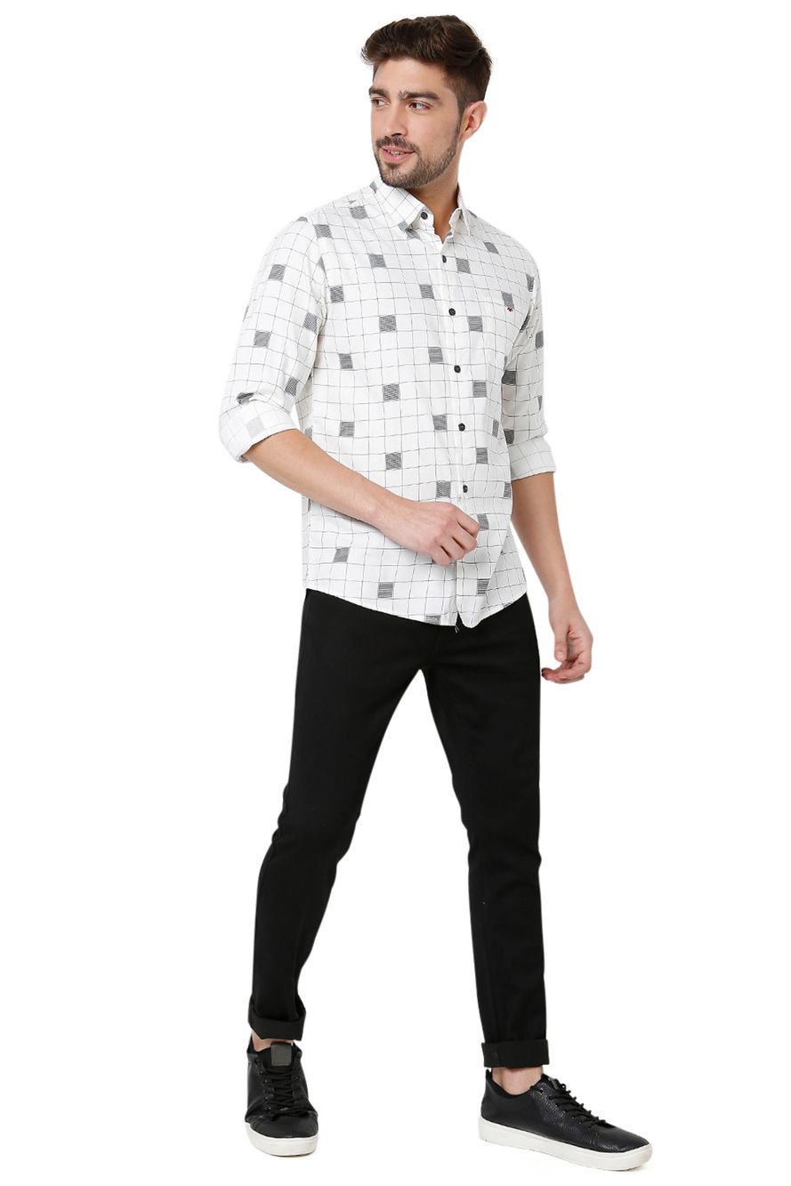 White & Black Graphic Check Slim Fit Casual Shirt