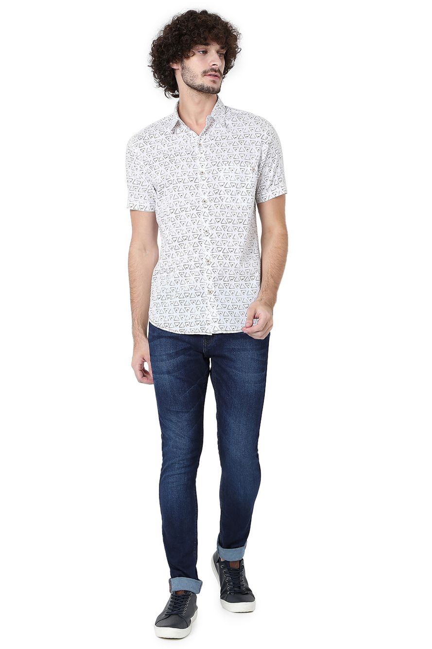 White & Mustard Geometric Print Slim Fit Casual Shirt