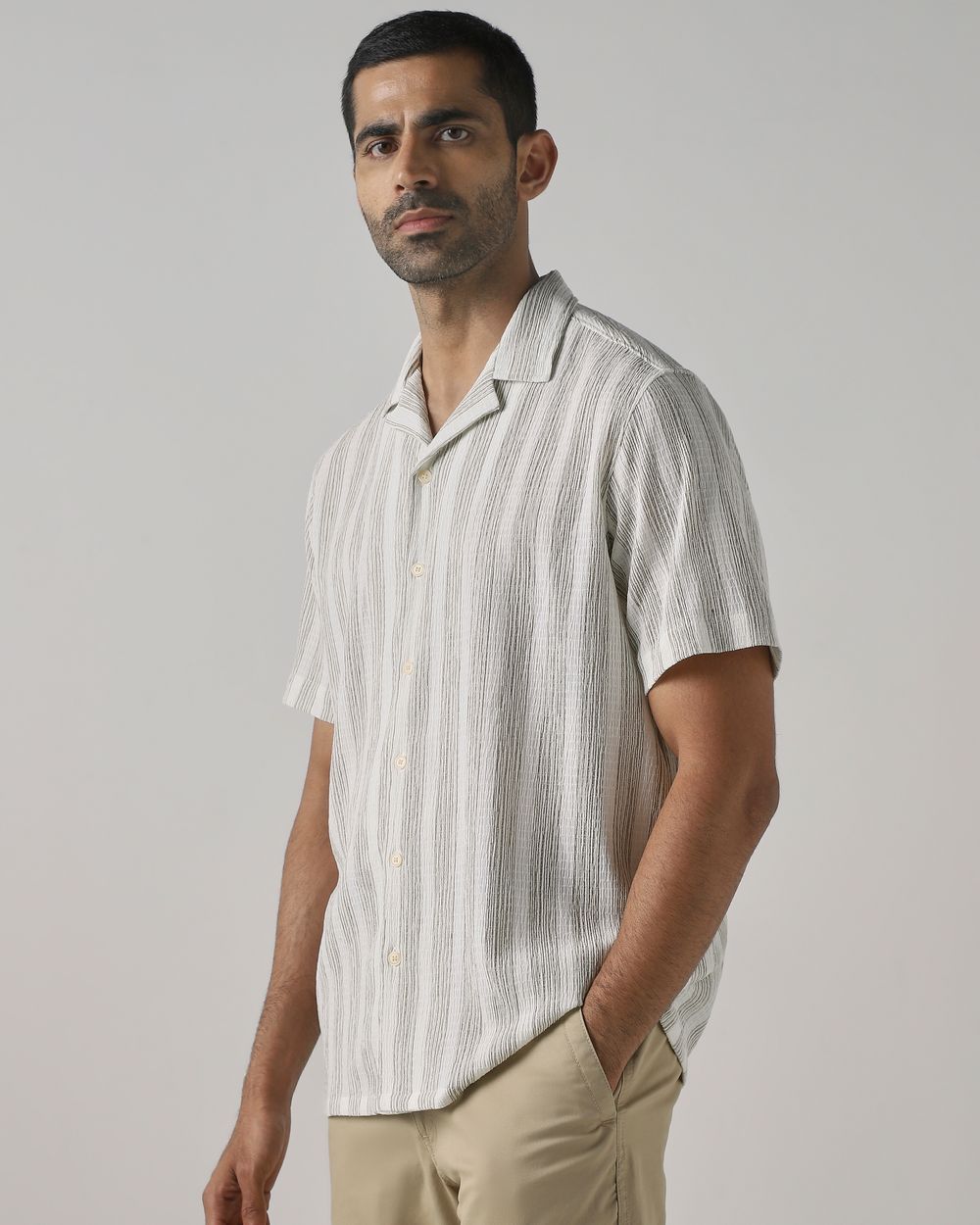 Off White Crinkle Stripe Stretch Relaxed Fit Casual Shirt