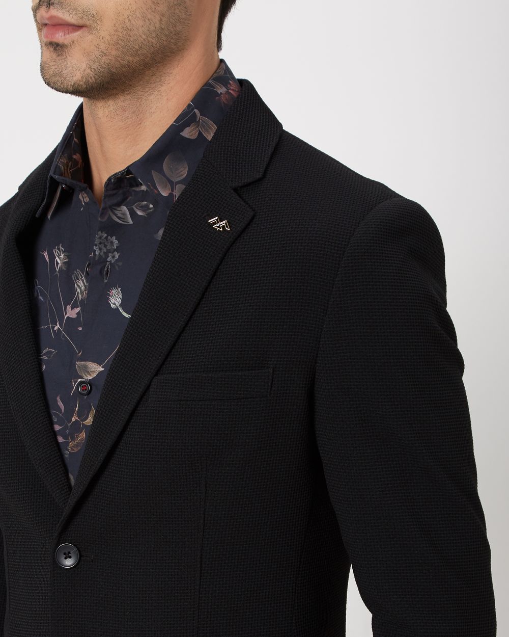 Buy Black Slim Fit Blazer Online at Muftijeans