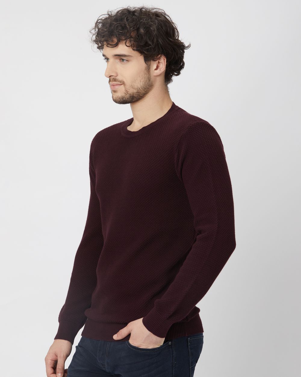 Maroon sweater with jeans new arrivals