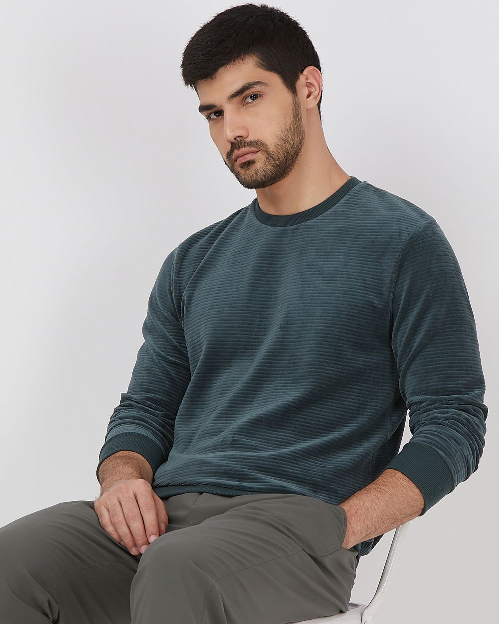 Green Velvet Slim Fit Sweatshirt