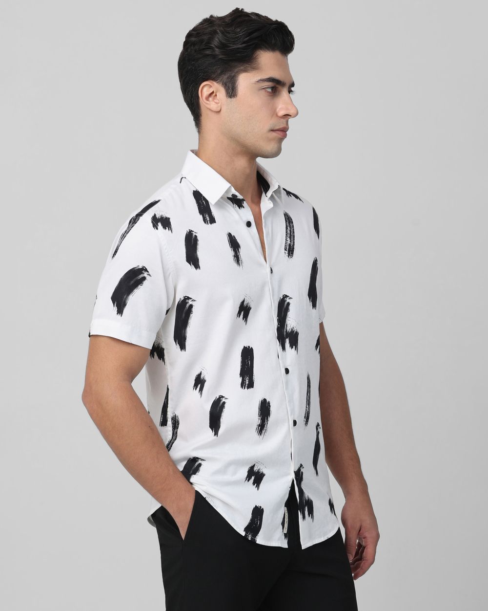 White Abstract Print Slim Fit Casual Shirt