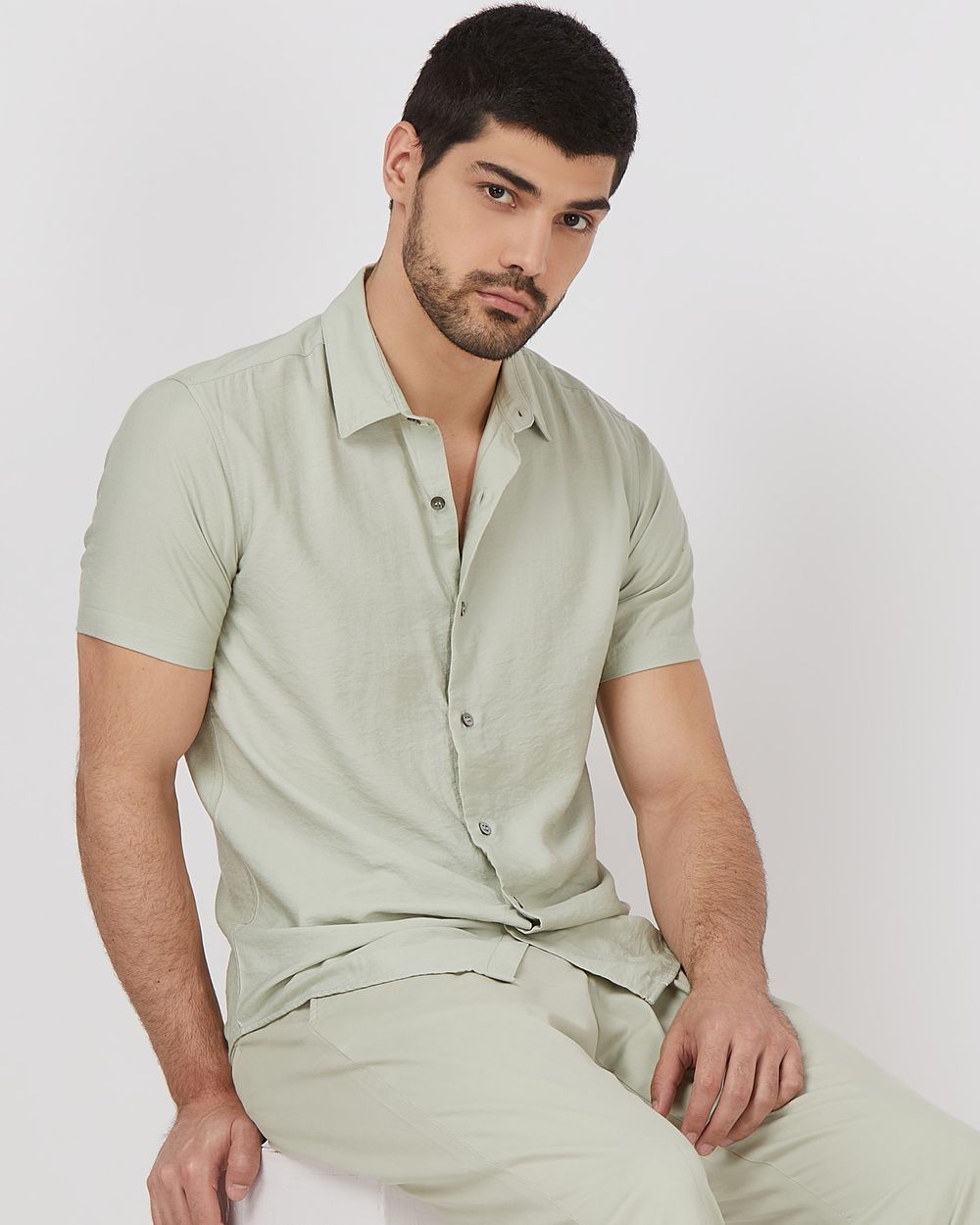Light Green Textured Plain Slim Fit Casual Shirt