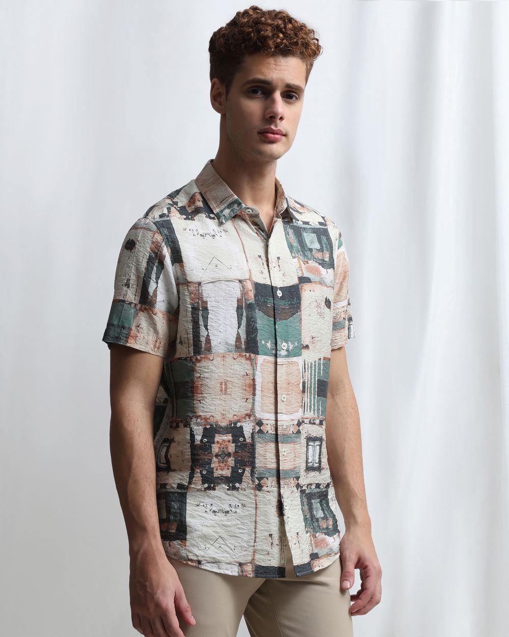 Green Digital Print Slim Fit Casual Shirt