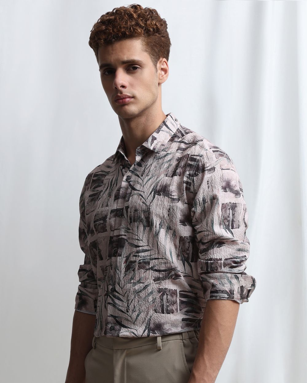 Green Digital Print Slim Fit Casual Shirt