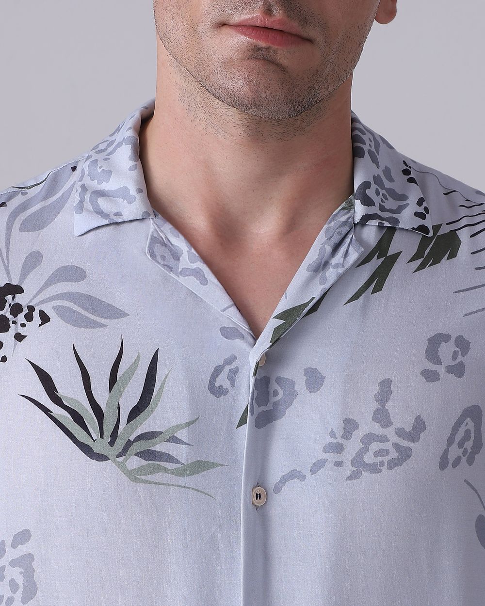 Light Grey Tropical Print Relaxed Fit Casual Shirt