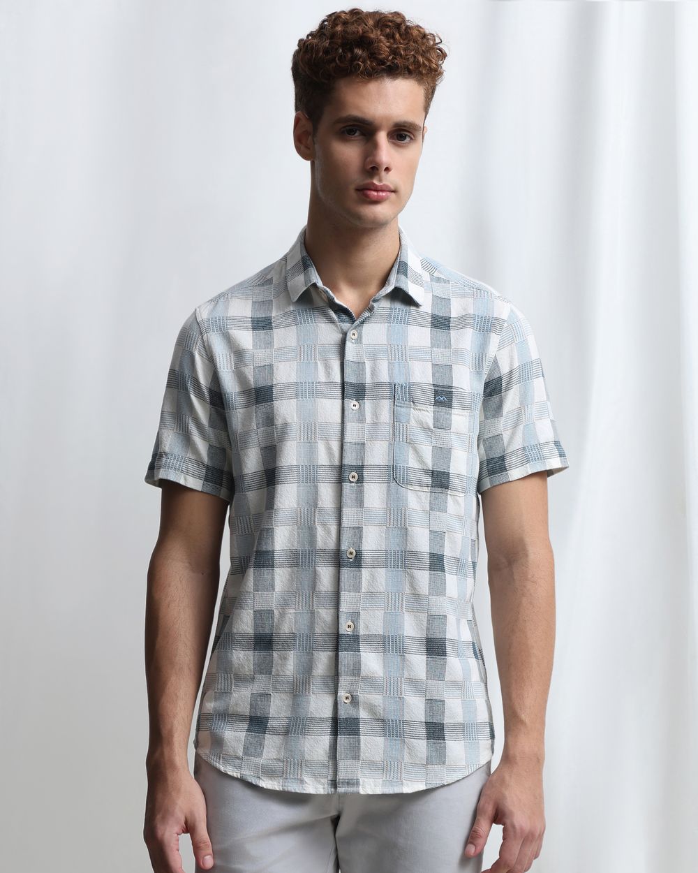 Blue Textured Check Slim Fit Casual Shirt