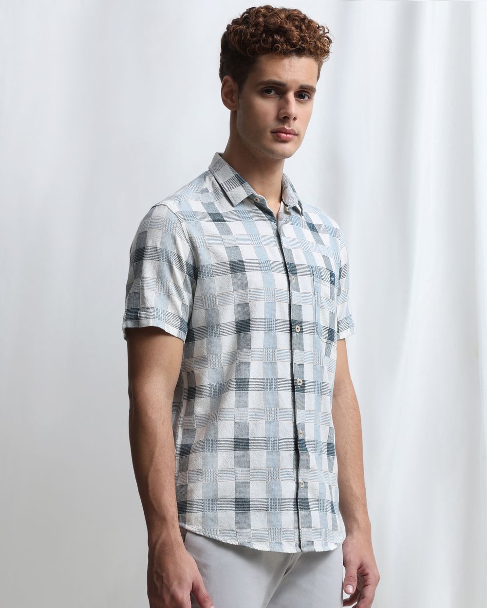 Blue Textured Check Slim Fit Casual Shirt