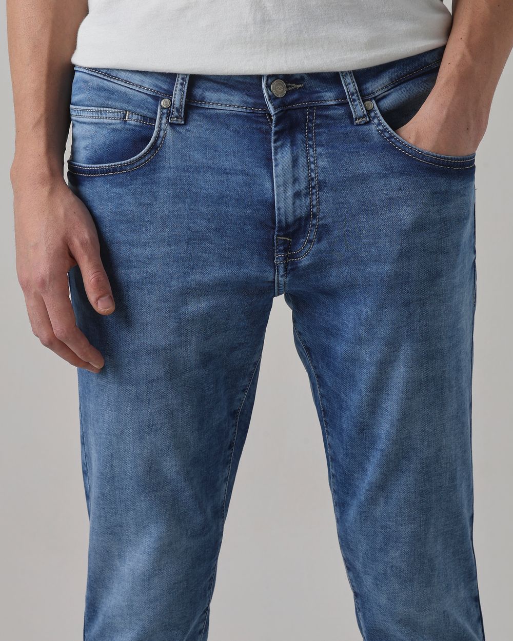 Mid Blue Ankle Length Denim Deluxe Stretch