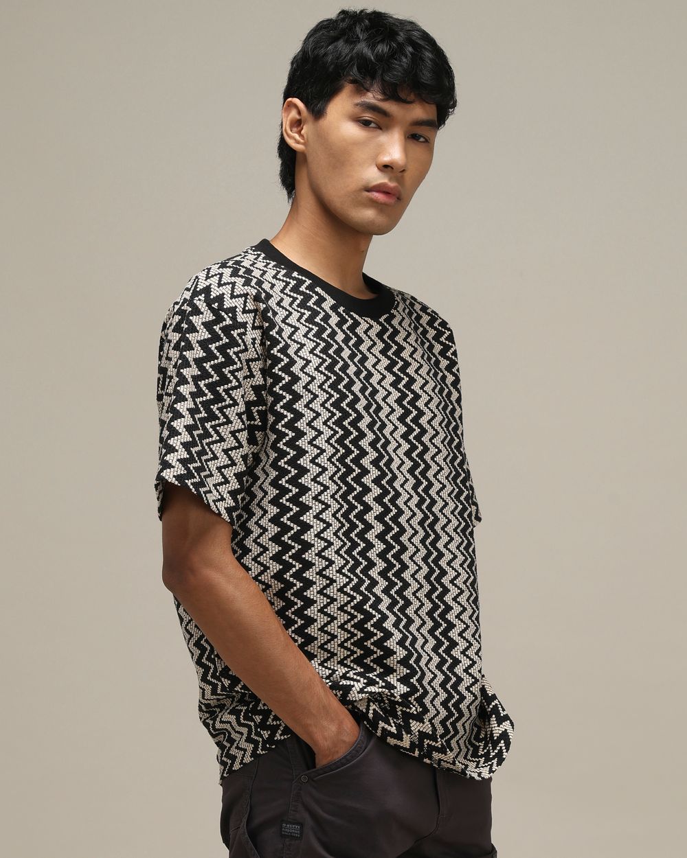 Black Chevron Jacquard T0-Shirt