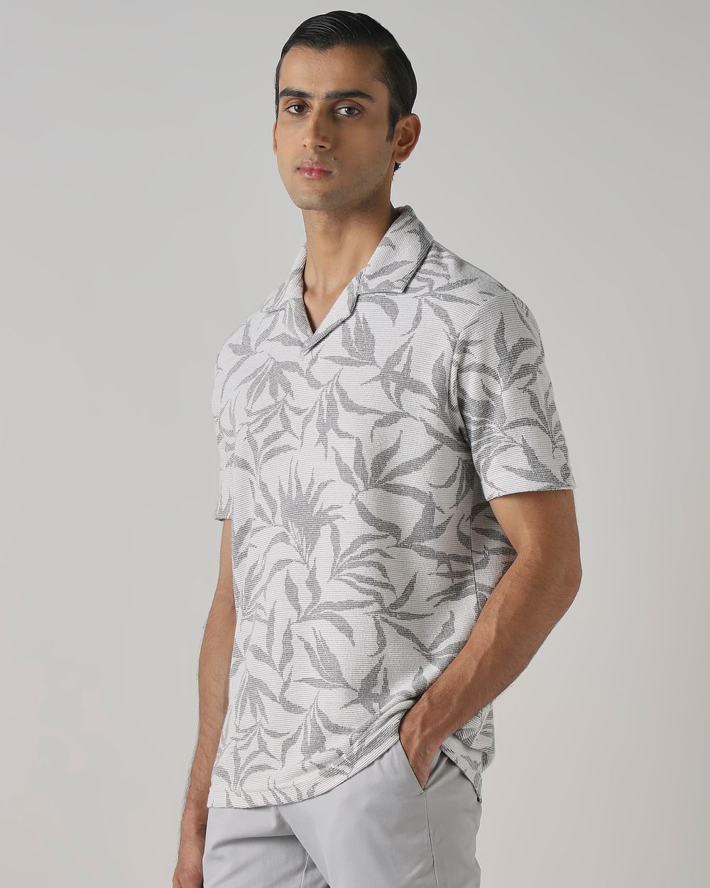 Grey Leaf Jacquard T-Shirt