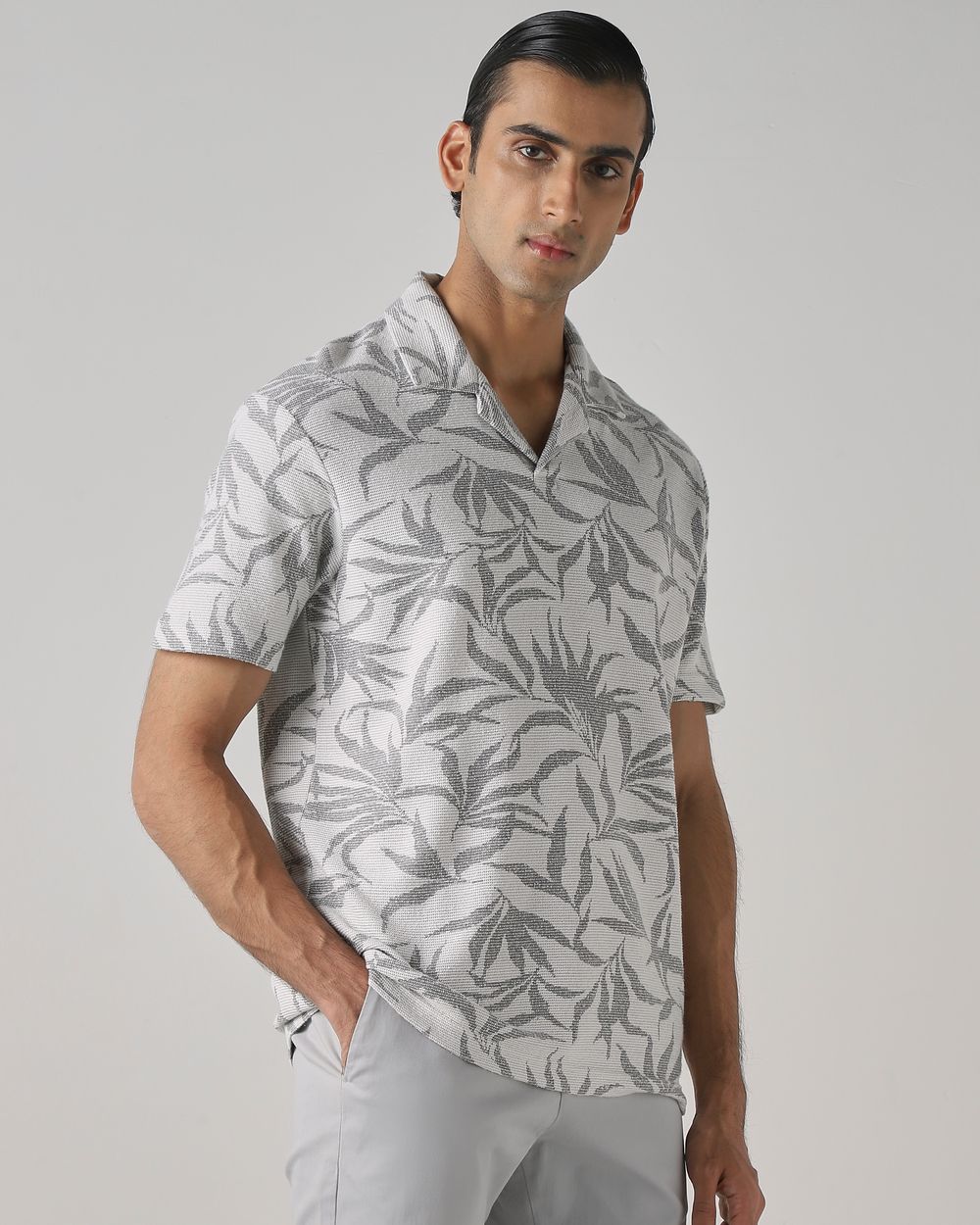 Grey Leaf Jacquard T-Shirt