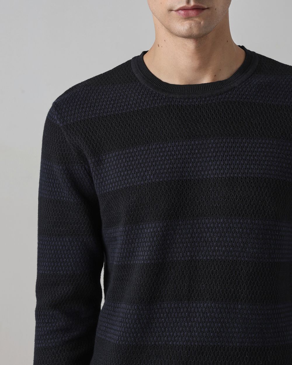 Navy Textured Slim Fit Flatknit