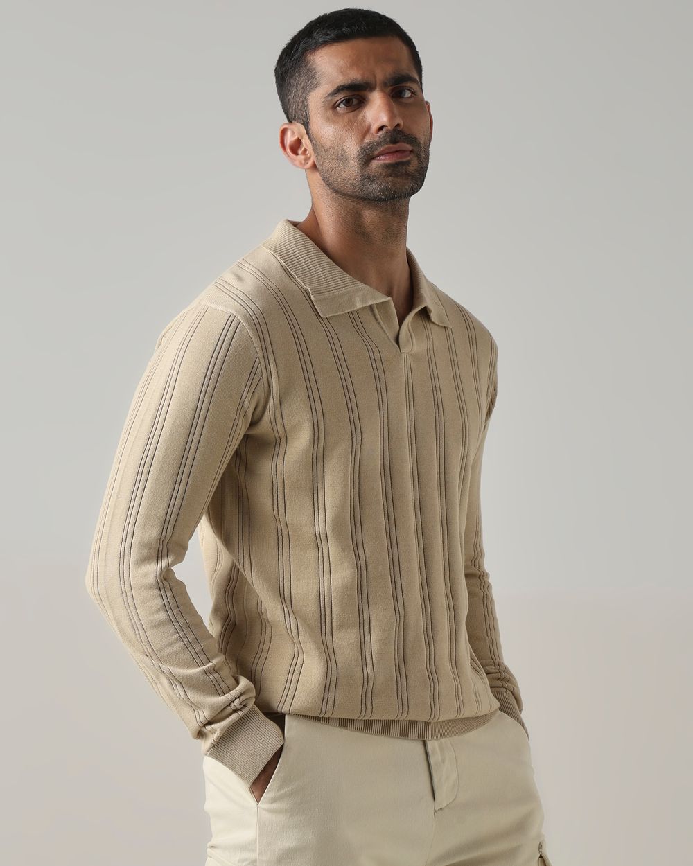 Beige Textured Slim Fit Flatknit