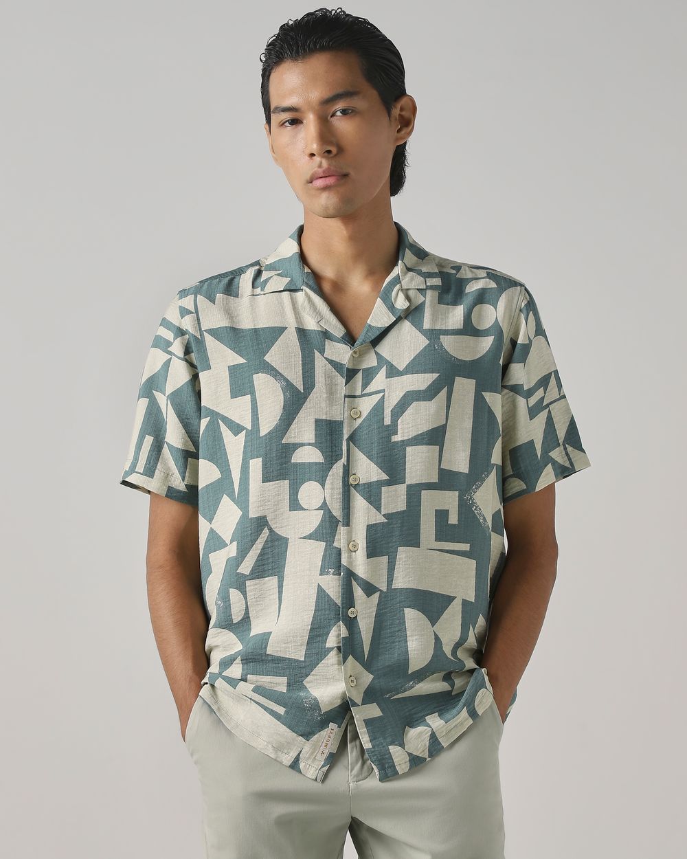 Green Geometric Print Relaxed Fit Casual Shirt