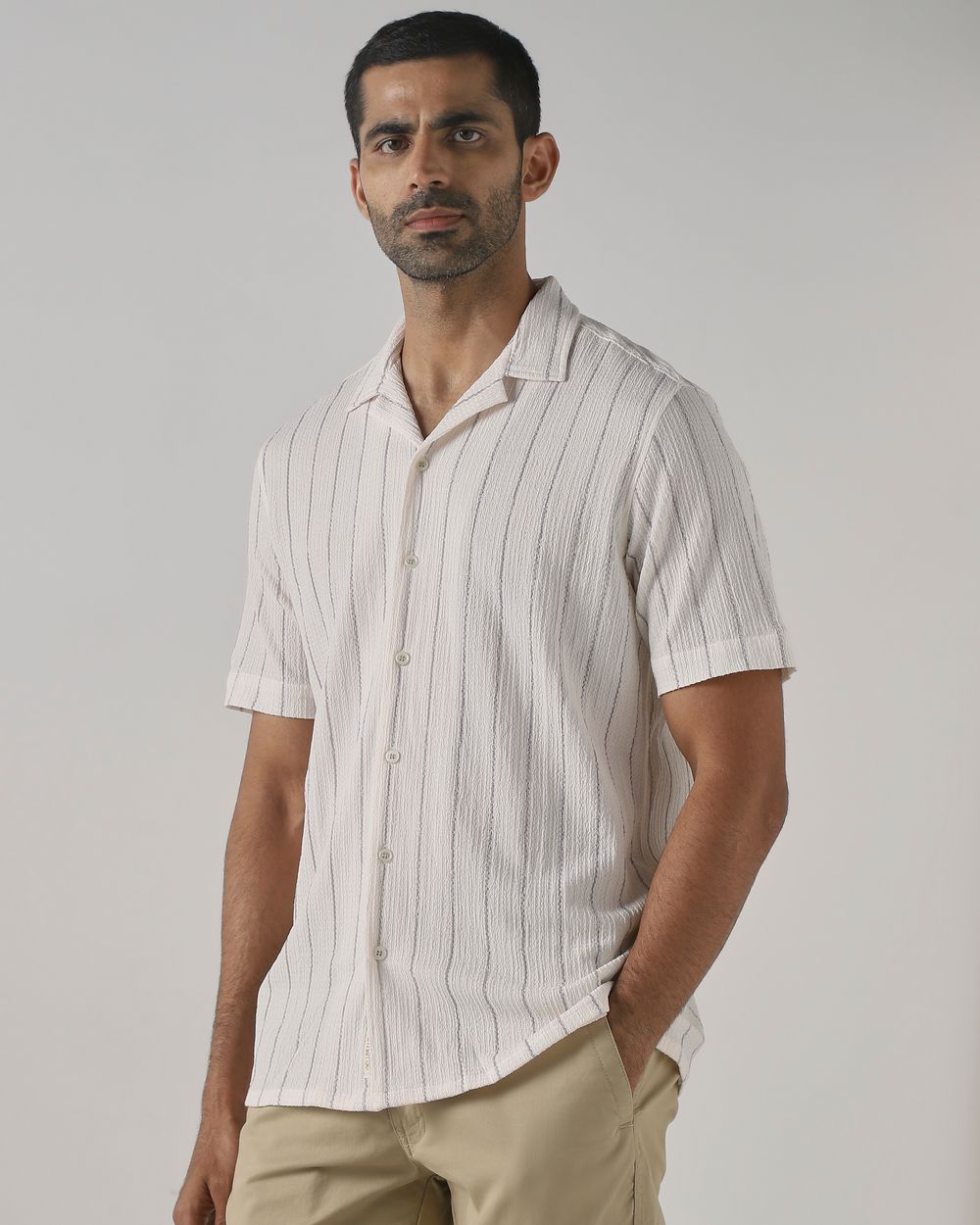 Off White Crinkle Stripe Stretch Relaxed Fit Casual Shirt