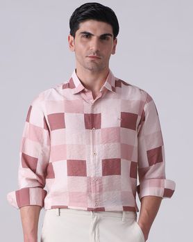 Pink Textured Check Slim Fit Casual Shirt