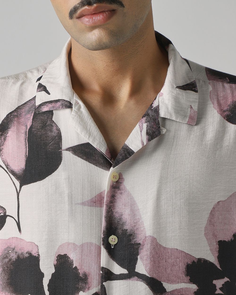 Off White Floral Print Relaxed Fit Casual Shirt